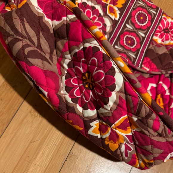 NWOT Vera Bradley Carnaby Saddle Floral Quilted Crossbody Bag OS - Picture 4 of 14